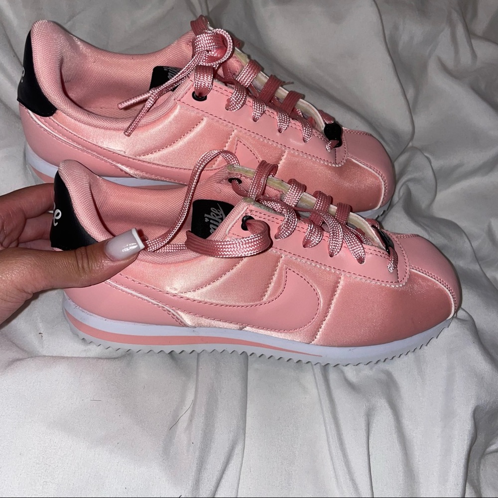 NIKE CORTEZ